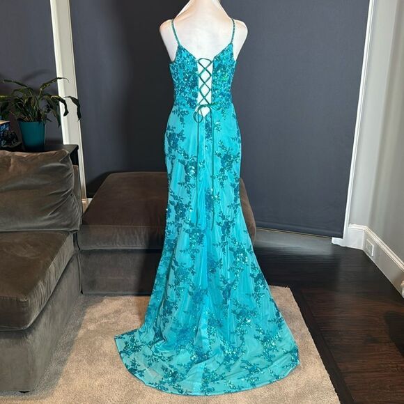 Women’s Blue Mermaid Fit Prom Party Dress Sparkly Sequins Leg Slit Size 2 NEW - Picture 4 of 11